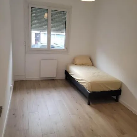 Logement Entier Refait A Neuf Apartment